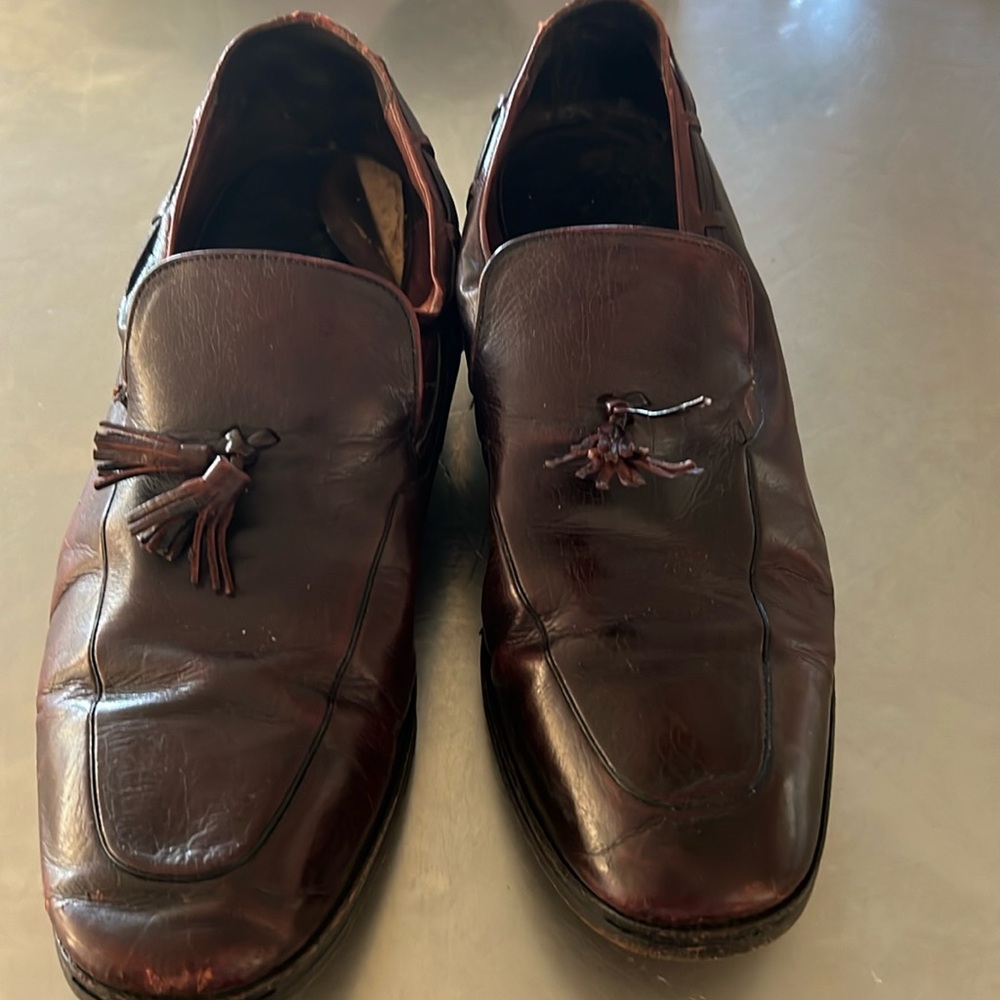 Men’s dress shoes